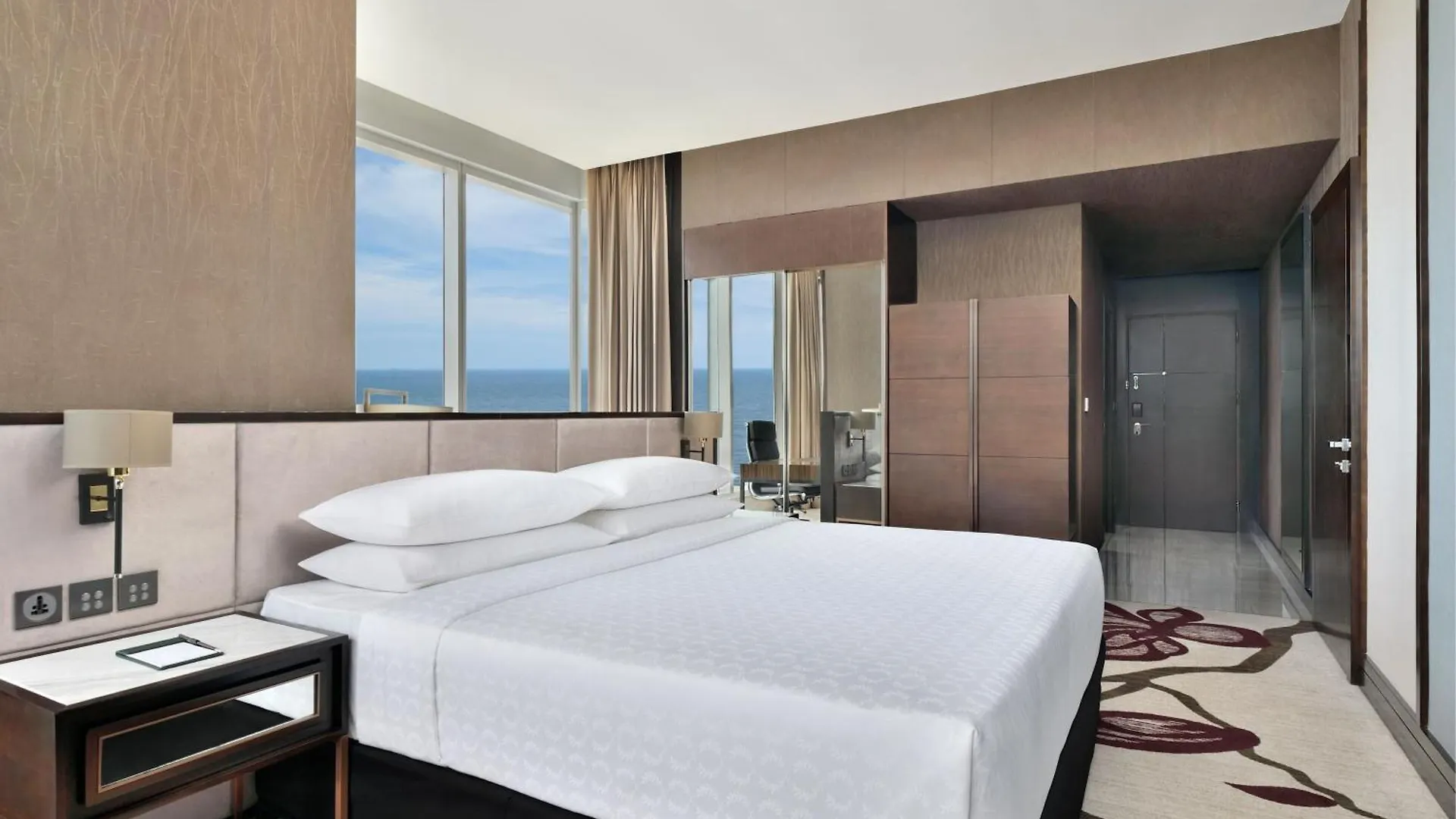 Sheraton Colombo Hotel