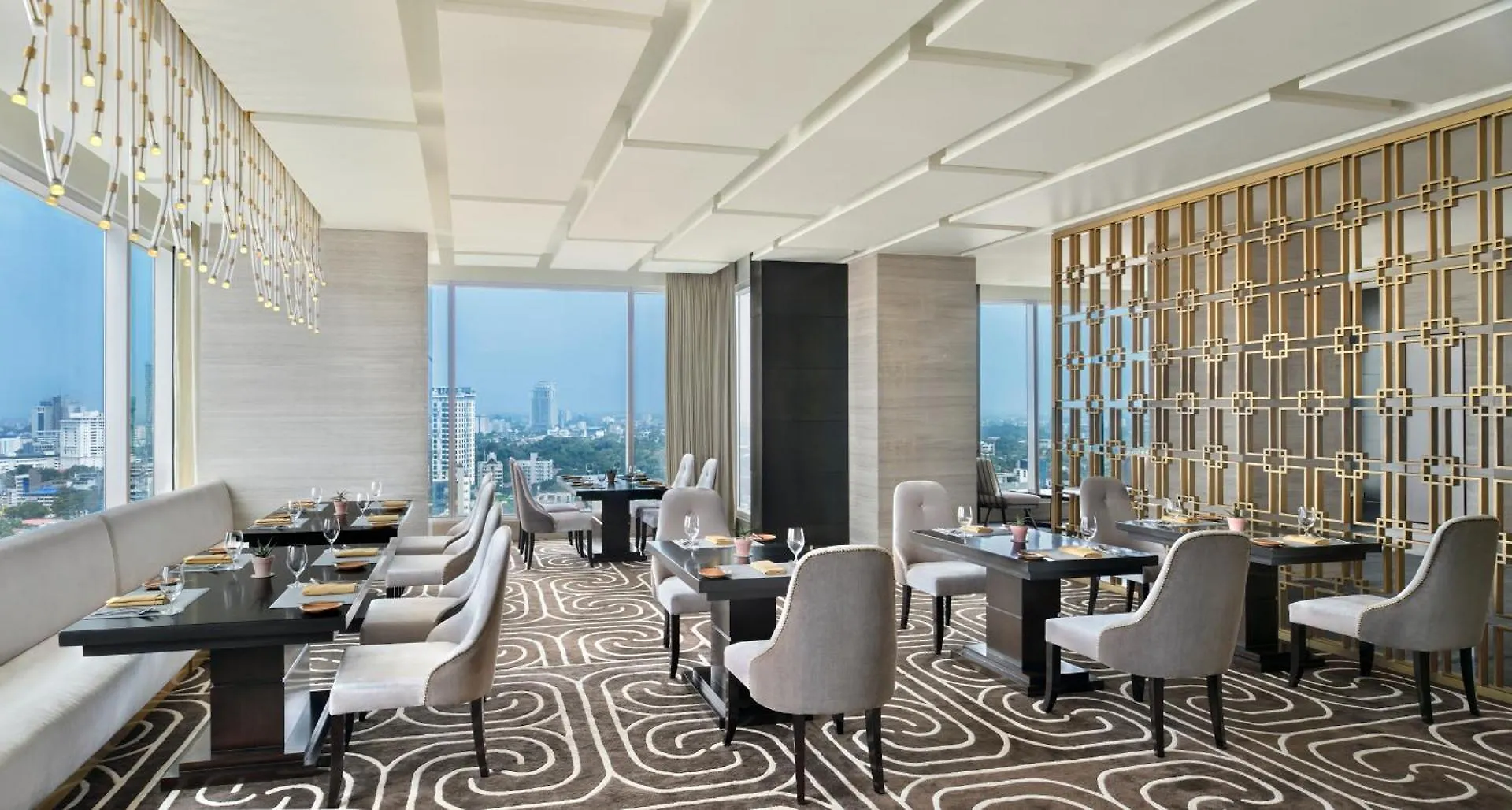 Sheraton Colombo Hotel Sri Lanka